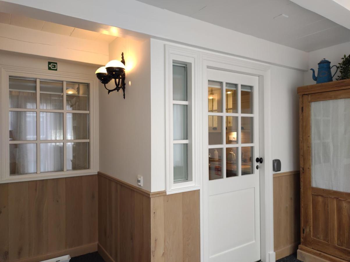 Vrye Heerlykheyd (Adults Only) Apartment Мидълбург Екстериор снимка